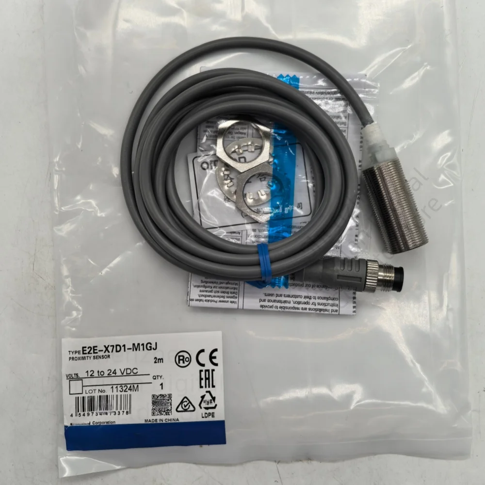 Фото E2E-X7D1-M1GJ 0.3M/2M 12VDC до 24VDC, установка с резьбой 7 мм, 55 мм * 29 мм * 29 мм №3