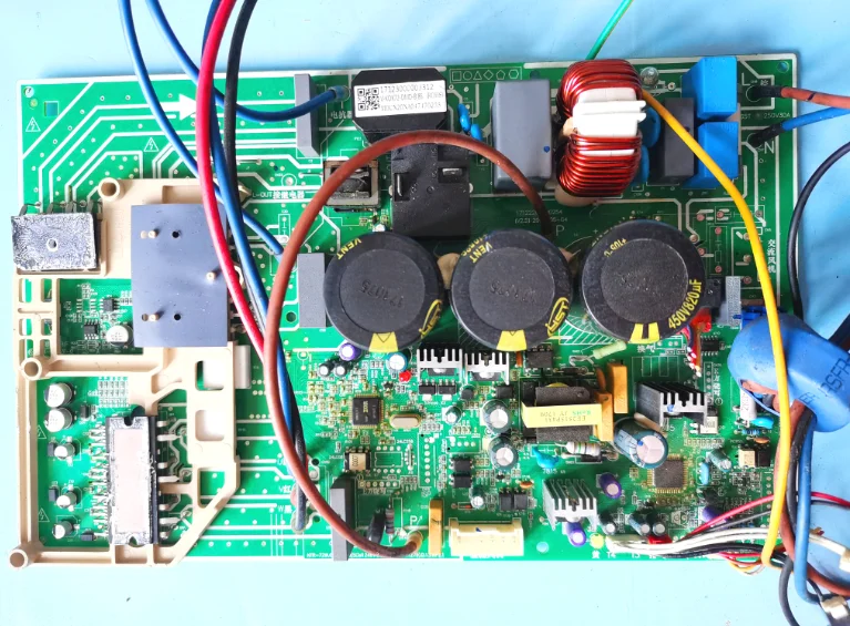 

1pc used Midea board KFR-72W/BP2-270(SCM1246+311+8513+279 17123000003312)