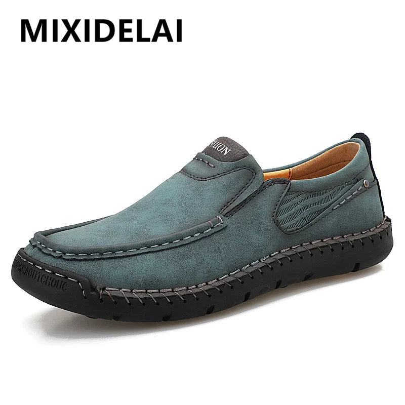 

New Soft Leather Men's Shoes Outdoor Men's Loafers Luxury Breathable Men's Driving Shoes Non-Slip Handmade Walking Men Sneakers
