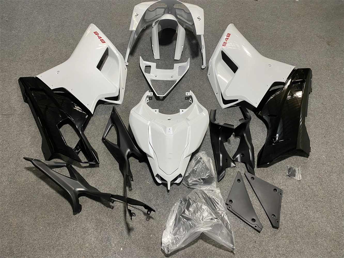 Обтекатель мотоцикла подходит для Ducati 848 1098 1198 07-11 EV0 2007 2008 2009 2010 2011 обтекатель