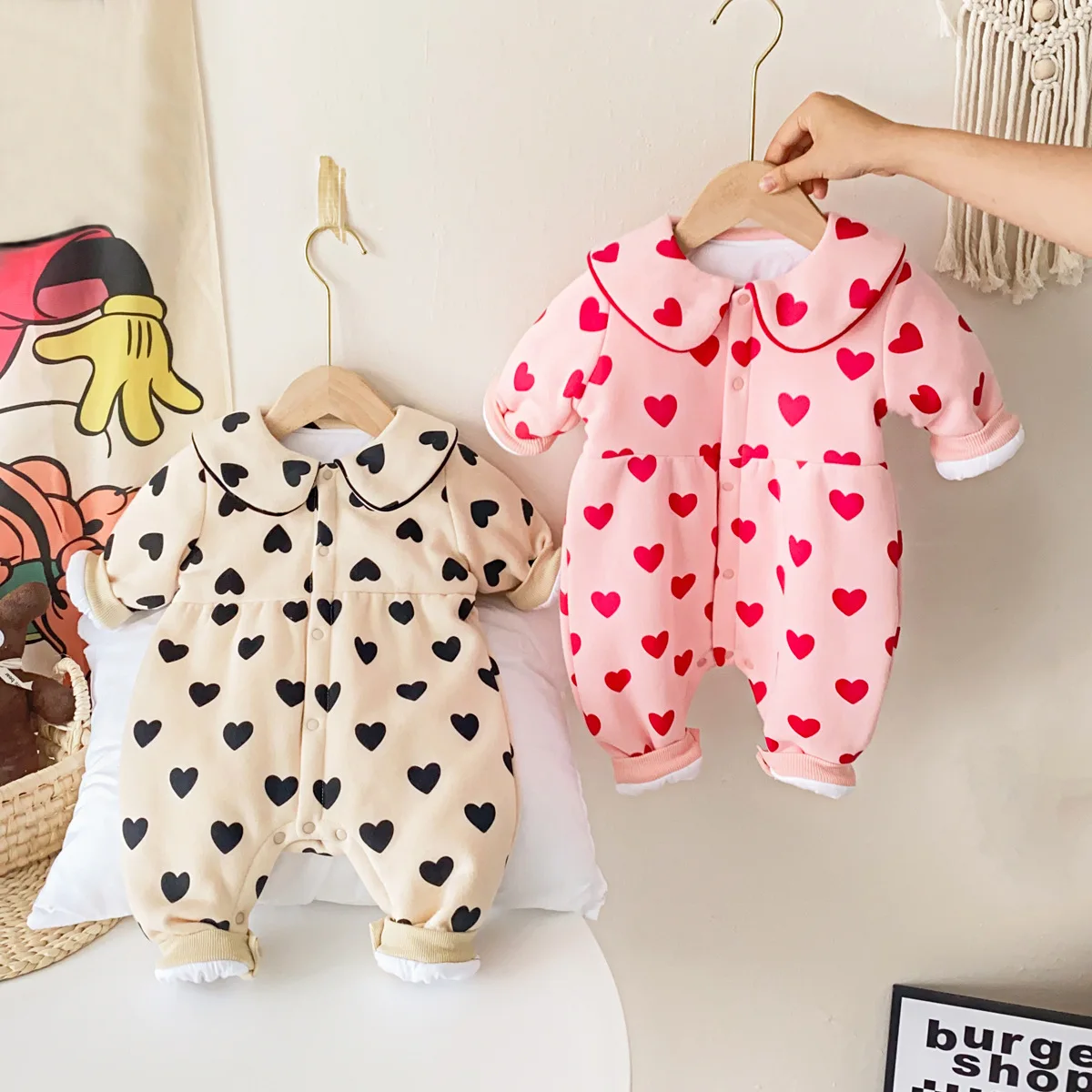 

Baby Girl Korean Printed Heart Newborn Thick Autumn and Winter Crawling Clothes Warm Clothes Baby Clothes Cotton Onesie Romper
