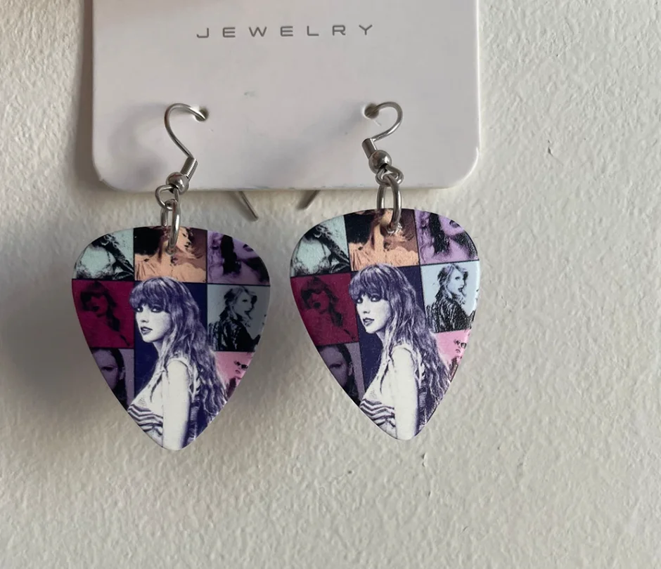 Taylor the Swift the Eras Tour Drop Earrings for Women Ts Poster Dangle Earrings Concert Gifts for Reputation Music Lover Fans