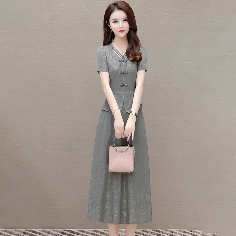 Женское шелковое платье в китайском стиле элегантное с V-образным вырезом