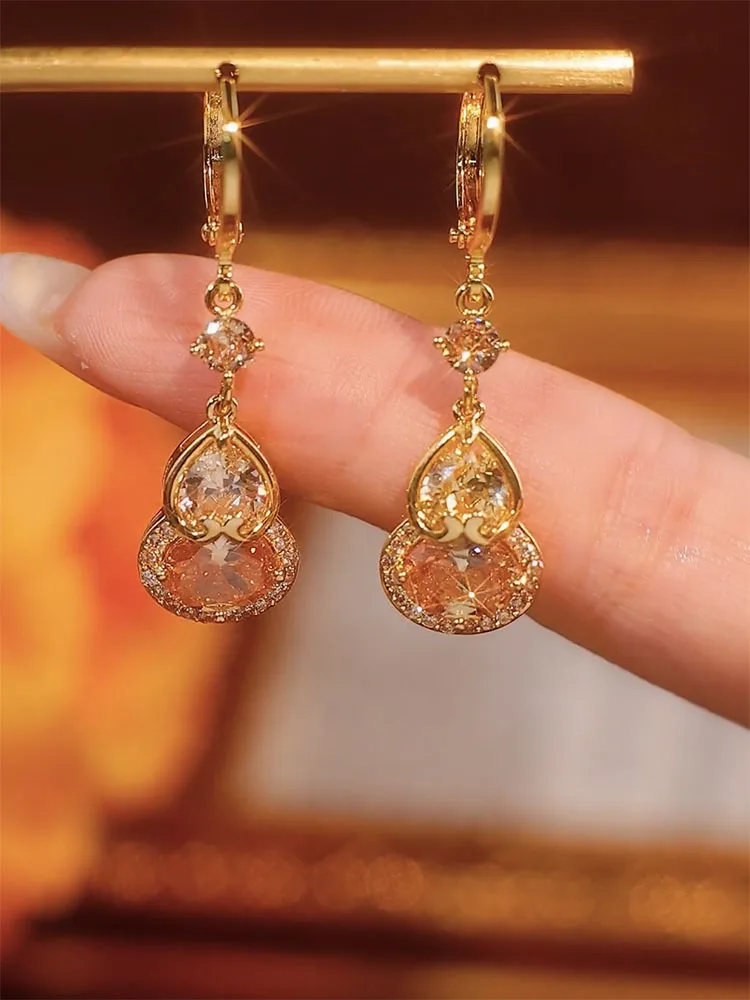 Серьги Maillard кофейного цвета с цирконием и тыквой Элегантные изысканные