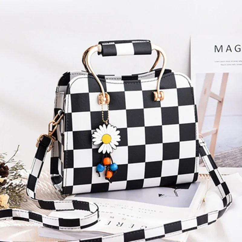 

Newest Women Brand Black&white Plaid Design Handbag Flap Tote Bag Female Shoulder Bags High Quality Leather Crossbody Bags Purse