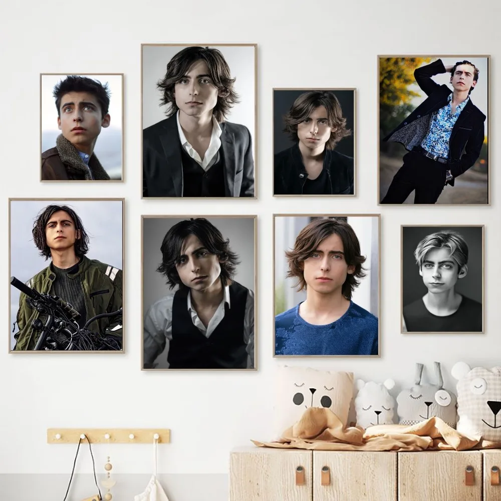 Плакат Aidan Gallagher из крафт-бумаги