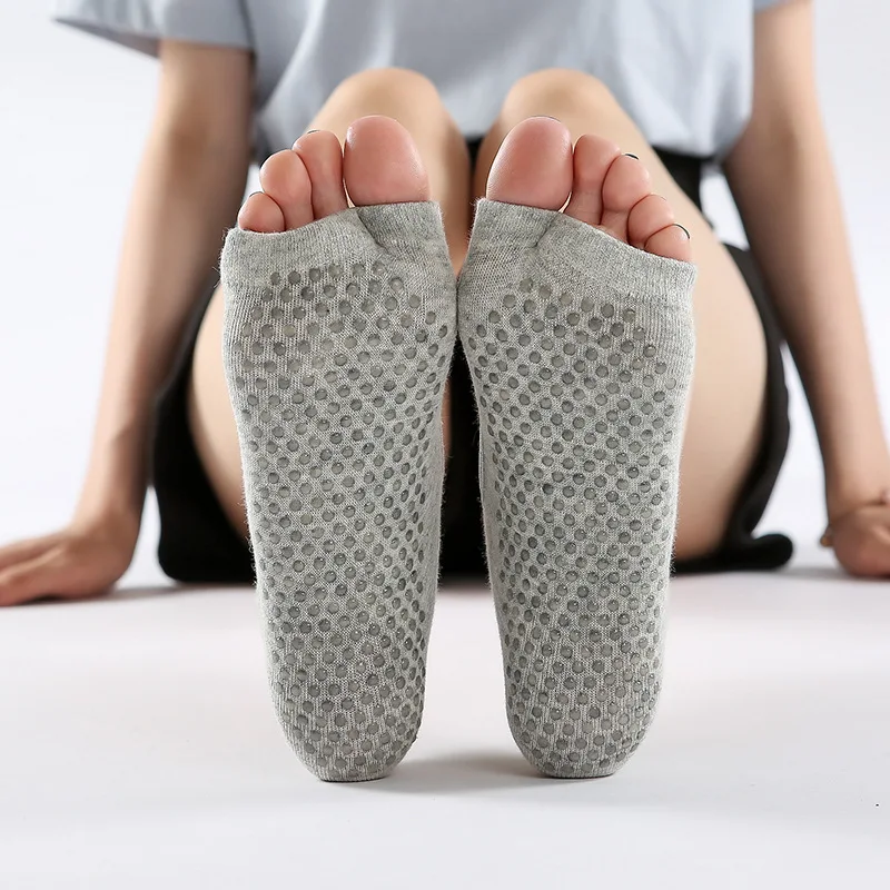 

Toeless Non Slip Women Yoga Socks with Grips for Pilates Ballet Barre Dance Barefoot Workout Open Toe Fitness Gym Sport Socks
