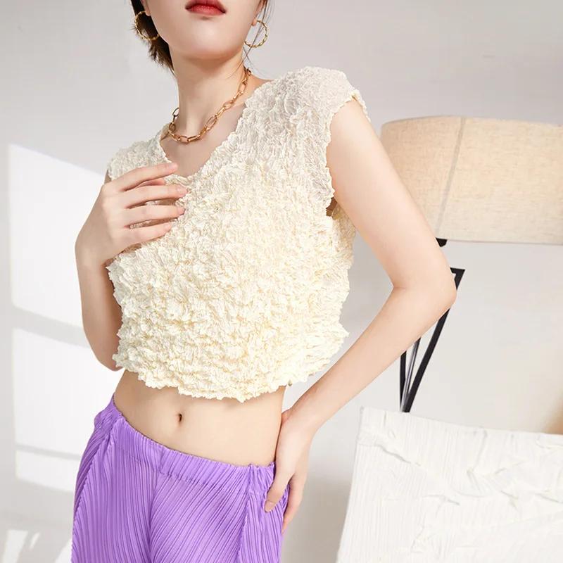 

Crop Tops Women Summer 2022 New Stretch Slimming Miyake Pleated Round Neck Short Sleeved Solid Color Pullover T-Shirts Female