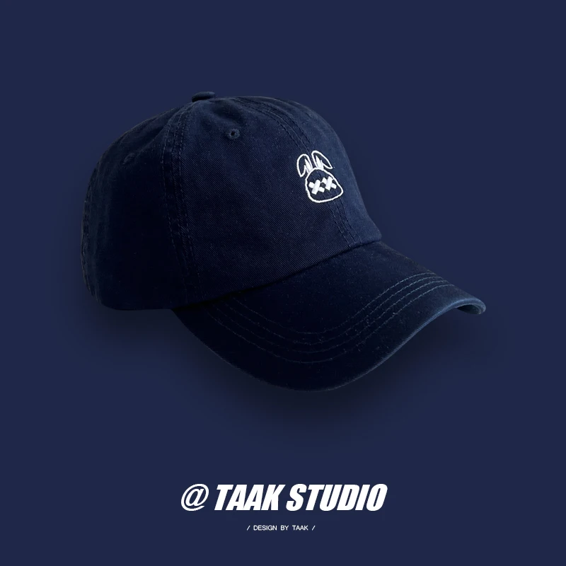 Рисунок 4 - Женская Кепка с вышивкой