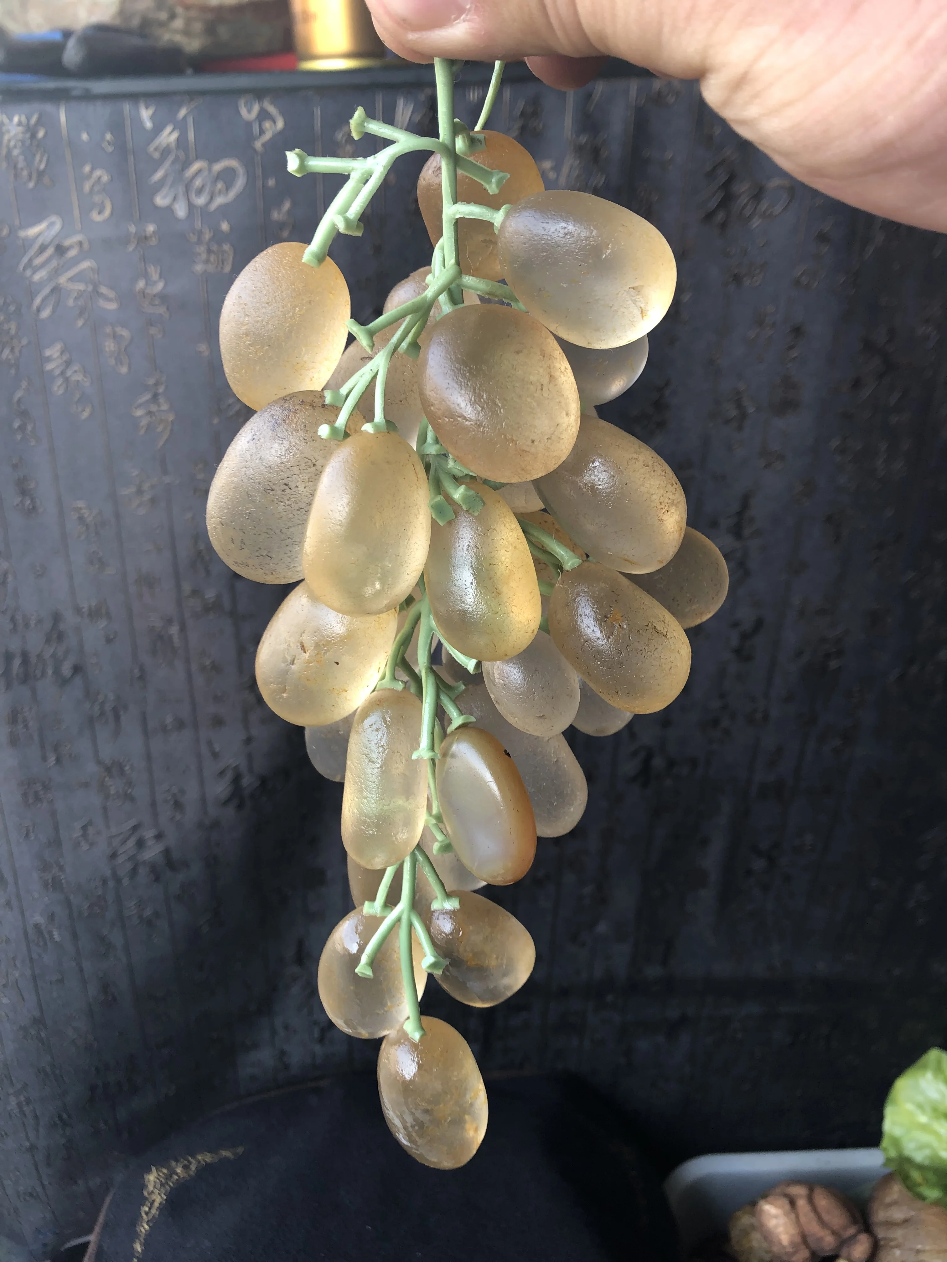 1Pcs Making Jewelry Of God Has Charms Nature Crystal Raw Stone Pure Handmade Natural Red Agate White Crystal Grape