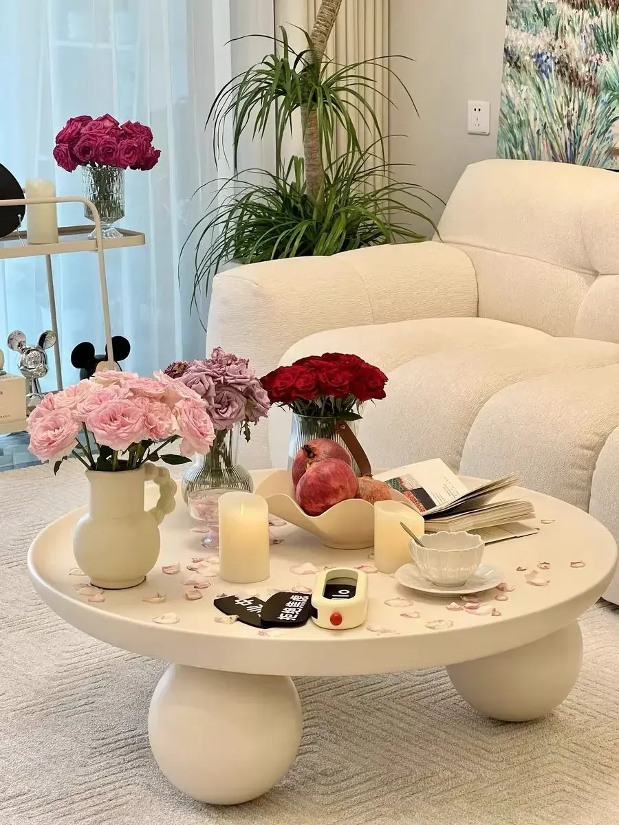 Круглый журнальный столик