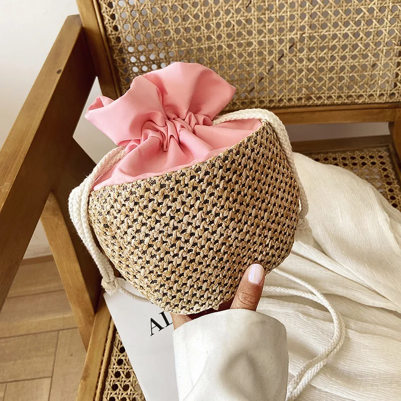 

Summer Women's Straw Drawstring Shoulder Bag Small Messenger Beach Bohemia Handbags Female Casual Messenger Bucket Cloth Bags