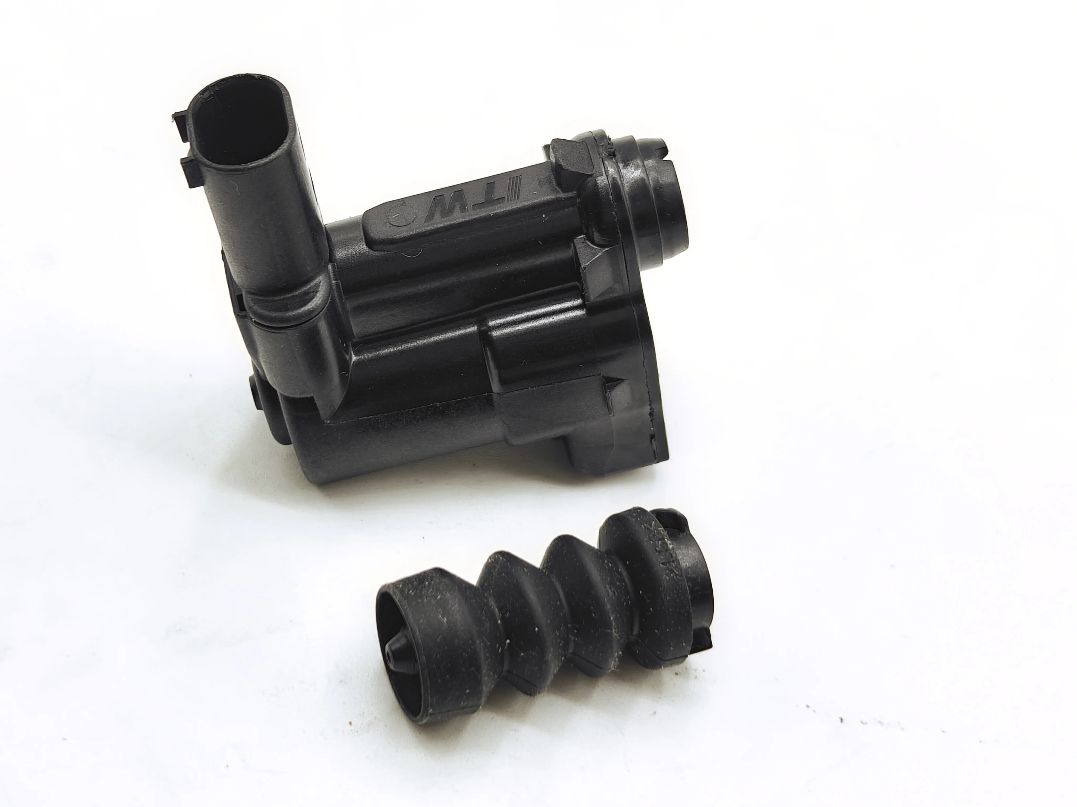 Для Porsche Panamera Macan 2014 2015 2016 2017-2021 крышка топливного бака, пружинная пряжка с отскоком, внешняя крышка, крышка заливной горловины, двигатель