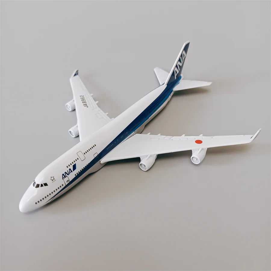 16cm Alloy Metal Japan Air ANA B747 Airlines Diecast Airplane Model ANA Boeing 747-400 Airways Plane Model Stand Aircraft Gifts images - 6
