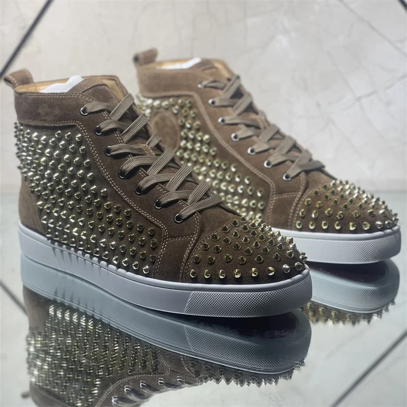 

High Fashion Brand 2022 Russet Gold Nail Shoes Exquisite Fashion Luxury Crystal Red Sole Men's Casual High Top Shoes Sneaker Mar