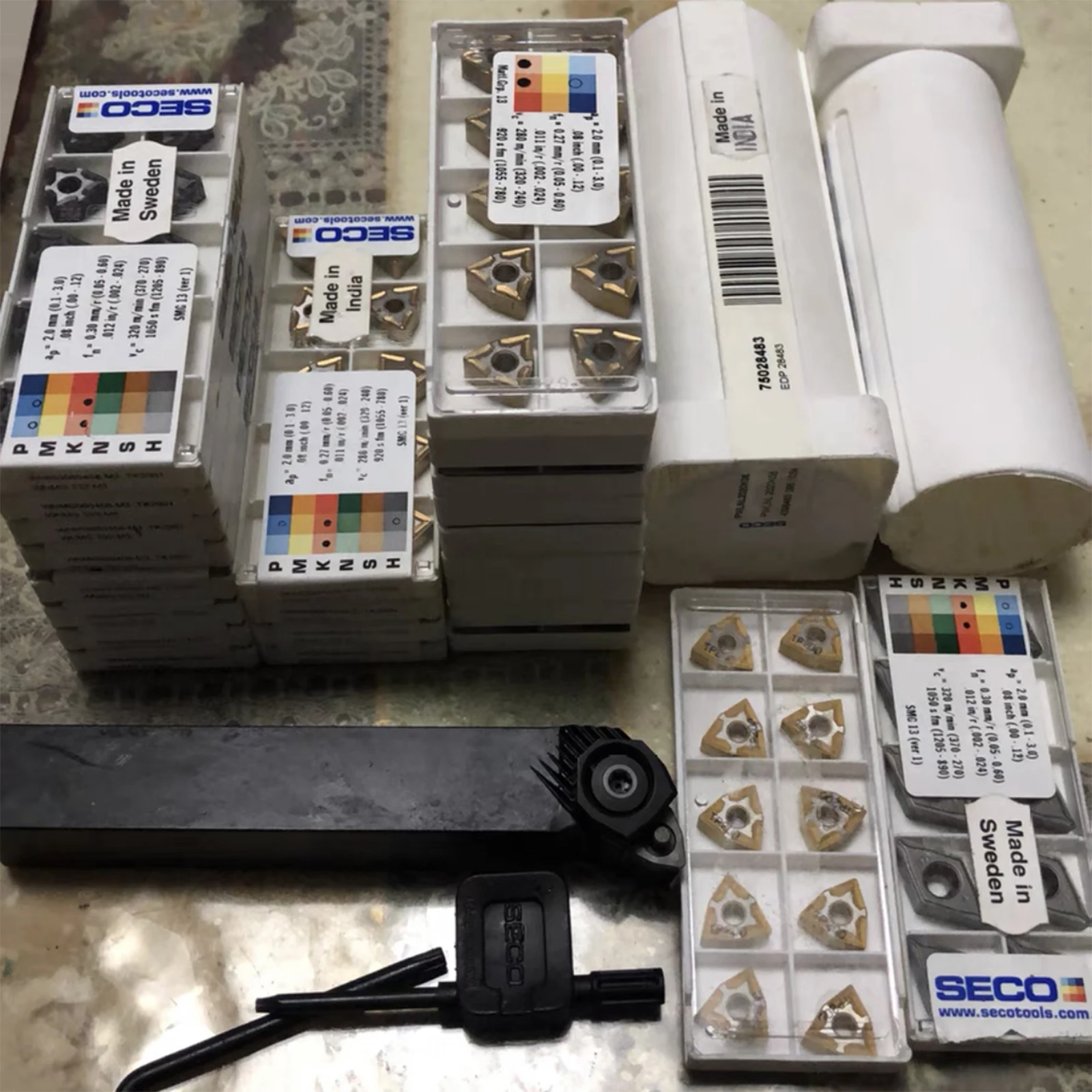 

SECO WNMG060408-M3 TK2001 WNMG060408-M3 TK2000 WNMG060404-M3 TP200 вставки PWLNL 2020K06 Держатели
