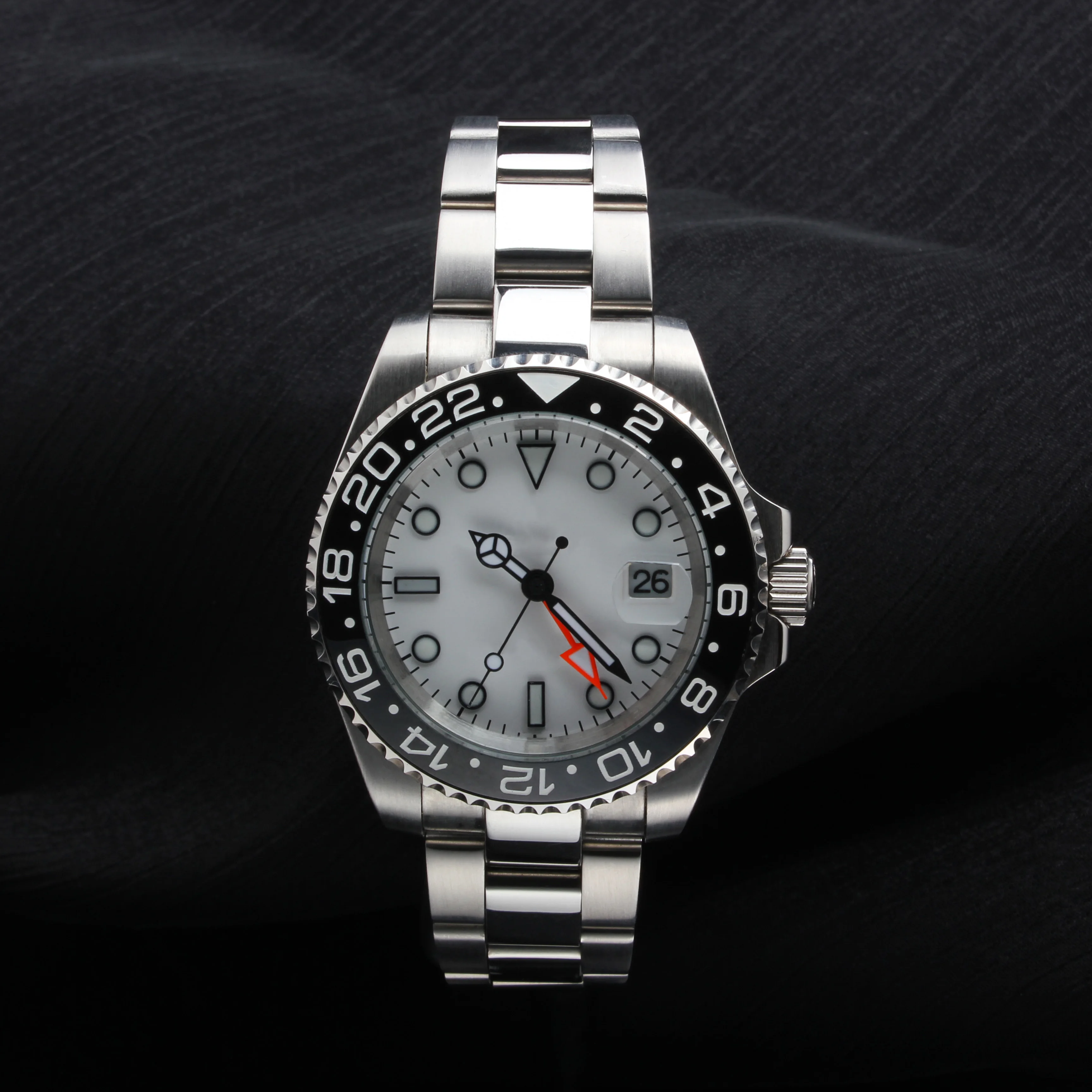 

2022 Design New Men's Automatic Mechanical Watch GMT Watch 42mm Sapphire Stainless Steel Water Resistant Watch Reloj Hombre