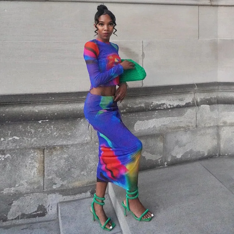 

Женский костюм с юбкой, укороченный топ с длинным рукавом и круглым вырезом, комплект из двух предметов в стиле бохо, уличная одежда, Осенние комплекты с юбкой, 2023