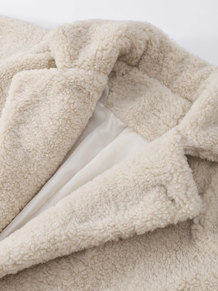 Женское флисовое пальто с отложным воротником длинным рукавом и карманами