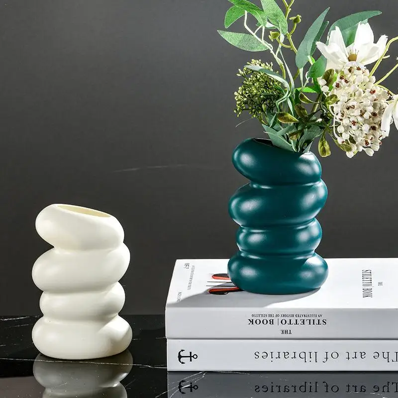 

Flower Vase Nordic Spiral Style Vases For Flowers Off-Farmhouse Distressed Decorative Vase For Pampas Grass Mantel Shelf Home