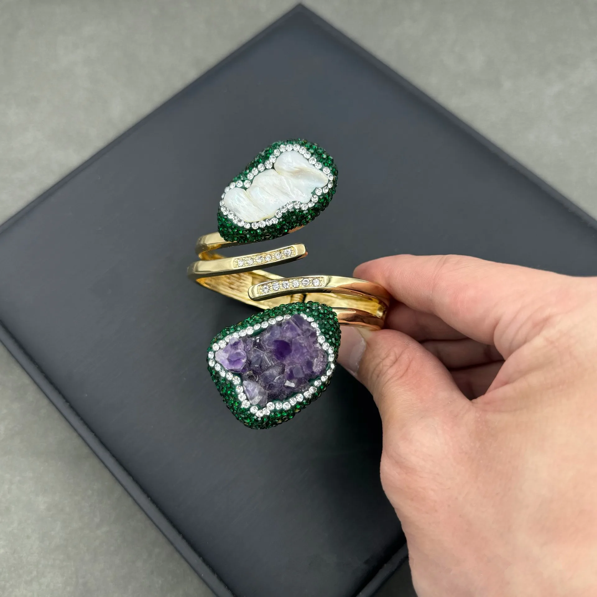 Браслет женский из натурального пресноводного жемчуга с аметистом