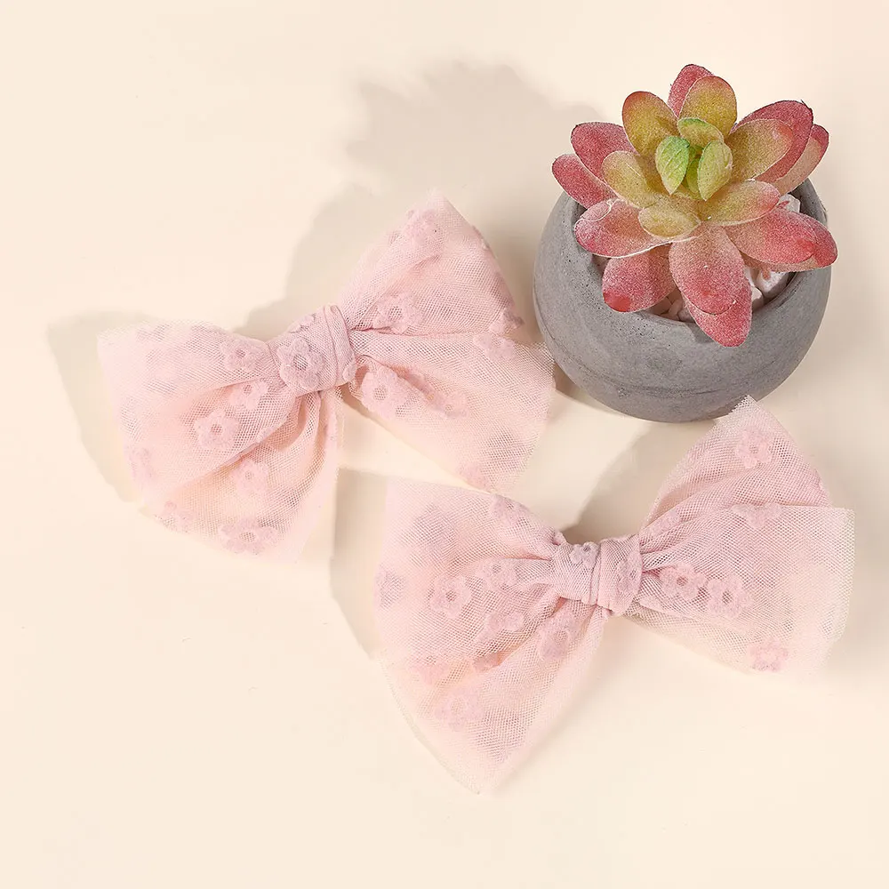 Заколка для волос с белым кружевом и бантом 2 шт.