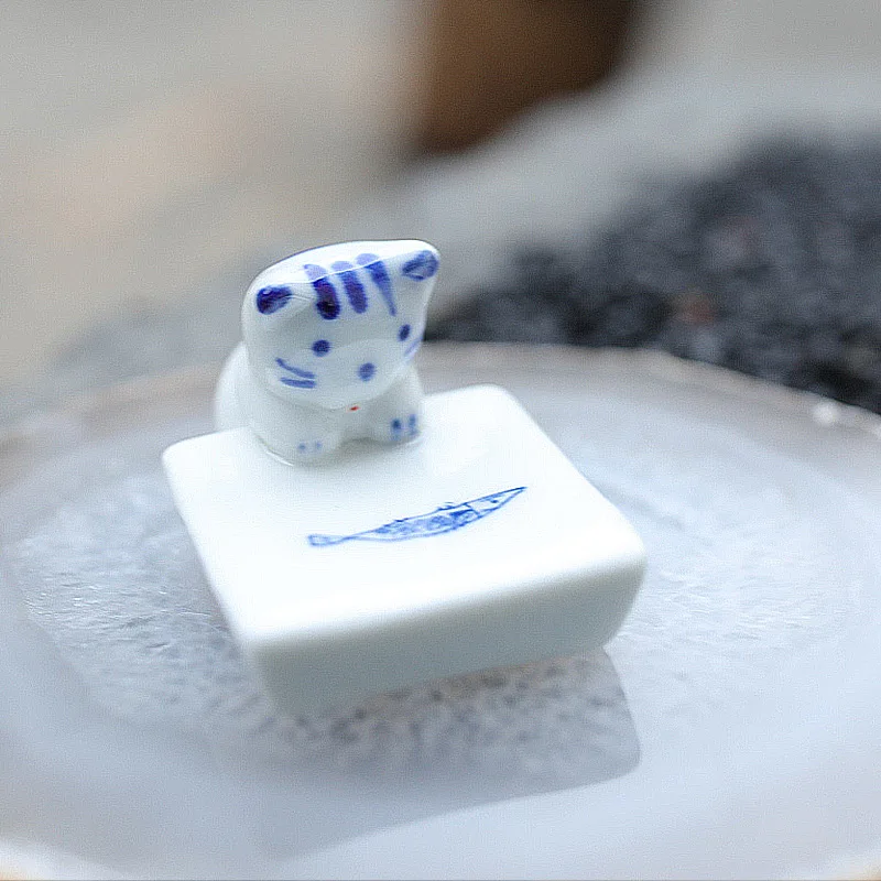 

Ceramic Chopsticks Stand Holder Decor Cute Cat Dog Craft Ornament Gift