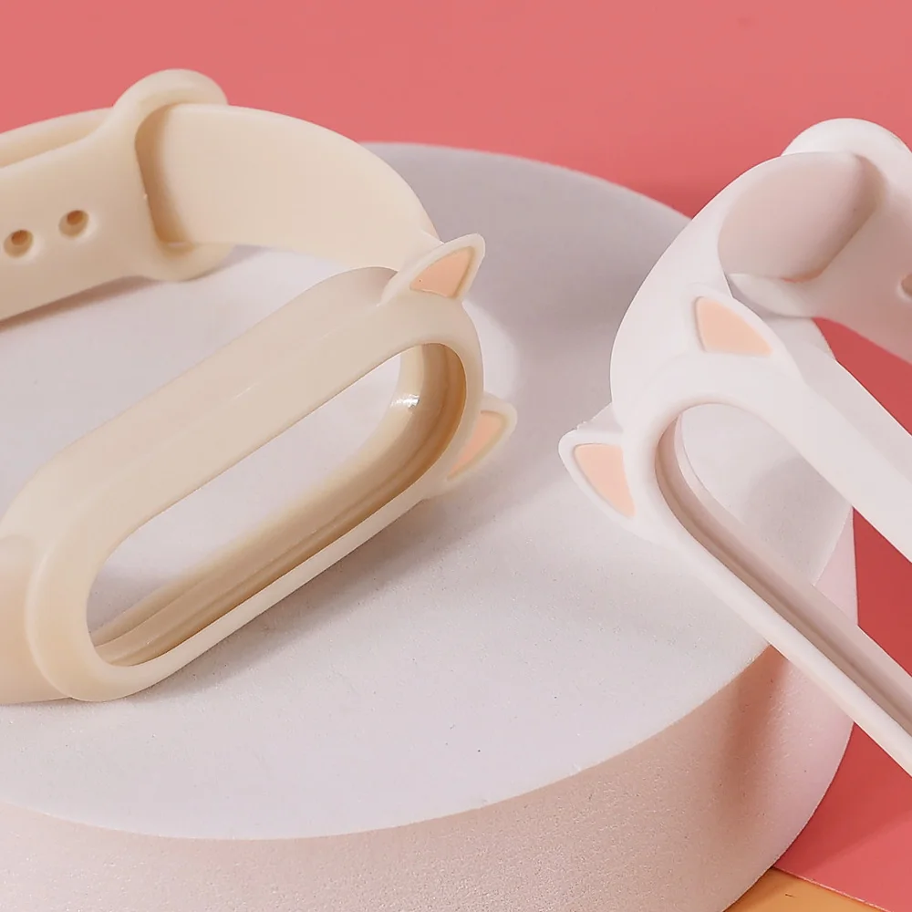 Фото Силиконовый ремешок для Xiaomi MiBand 7 5 6, кошачьи наушники, чехол для Mi Band 7 3 4, бампер с милыми ушками, модный мультяшный милый браслет, новинка №3