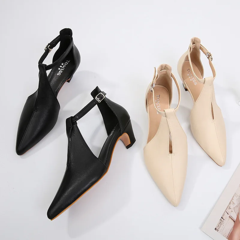 

2022 Summer Outside Sandals Shallow Mouth Block Heels Large Size Comfort Shoes for Women Suit Female Beige Med Chunky Big New Gi