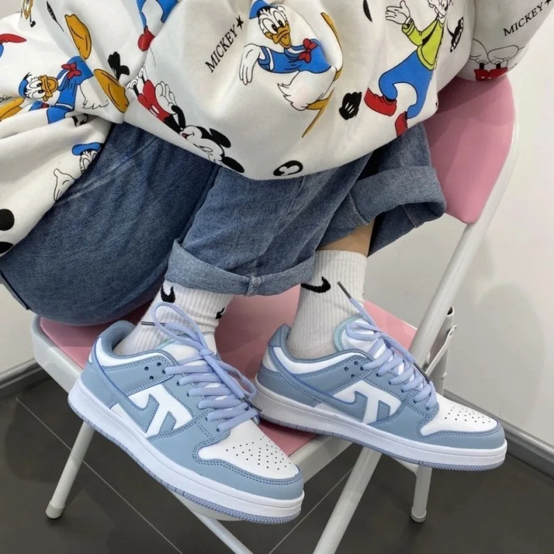 

2022 Women Walking Shoes fashion Spring Breathable Female Trainers Shoes High Quality Women Sneakers Casual walking Shoes