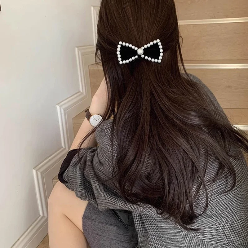 Женская бархатная резинка для волос с жемчужинами