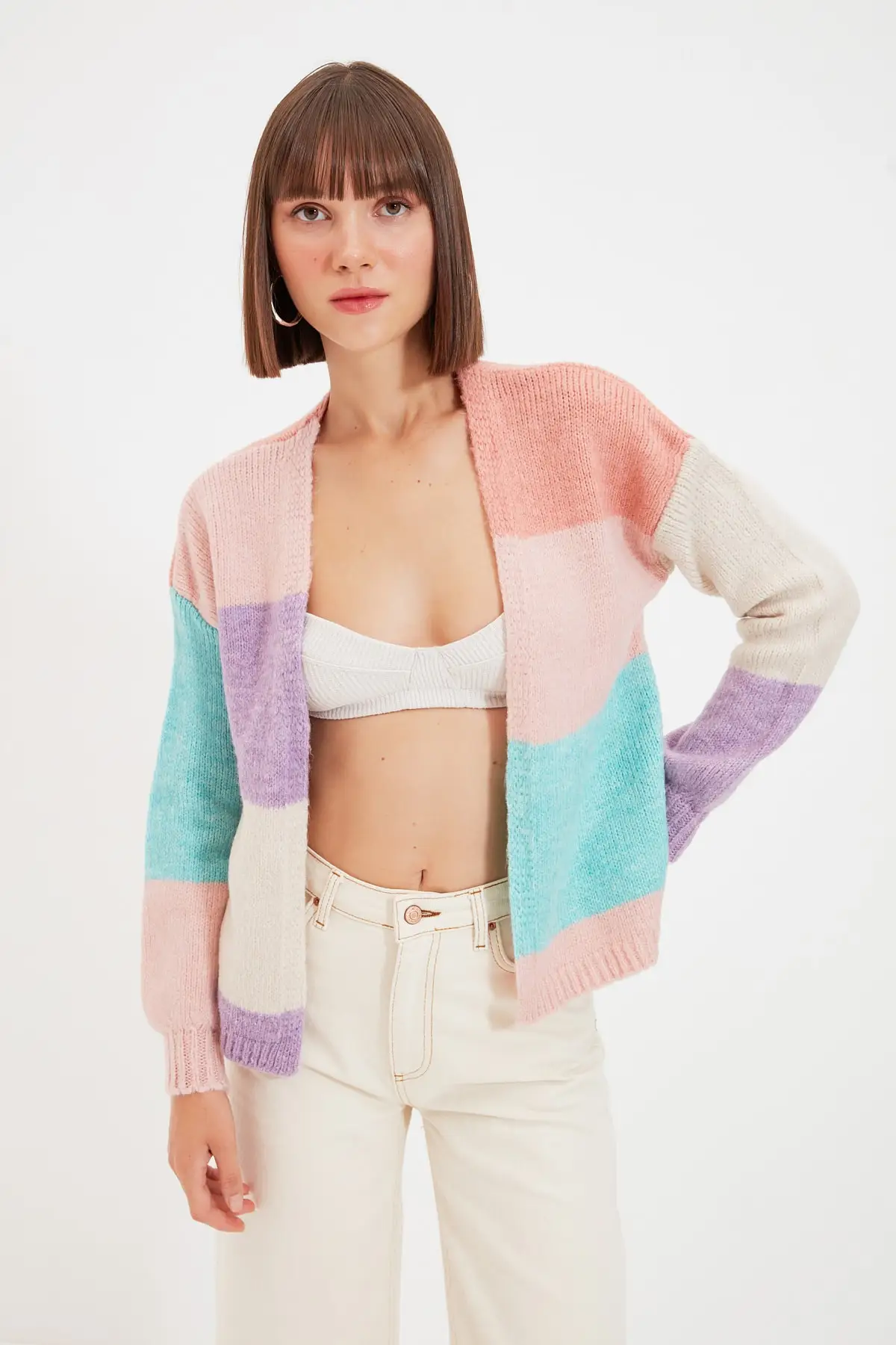 

Trendyol With Color Block Knitwear Cardigan TWOAW22HI0548