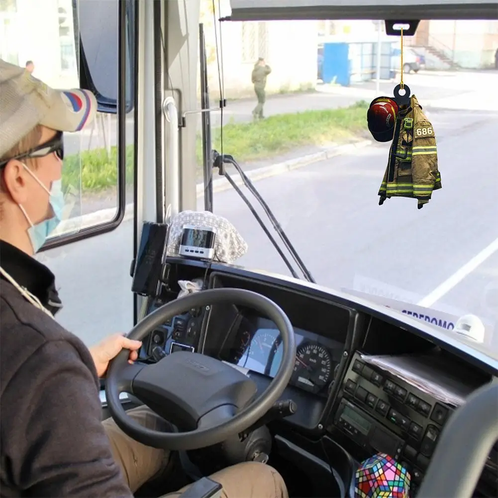 

Car Hanging Decor Firefighter Coat And Hat Simulation Decor Interior Creative Pendant Truck Fighting Model Gift Car Fire G9H4