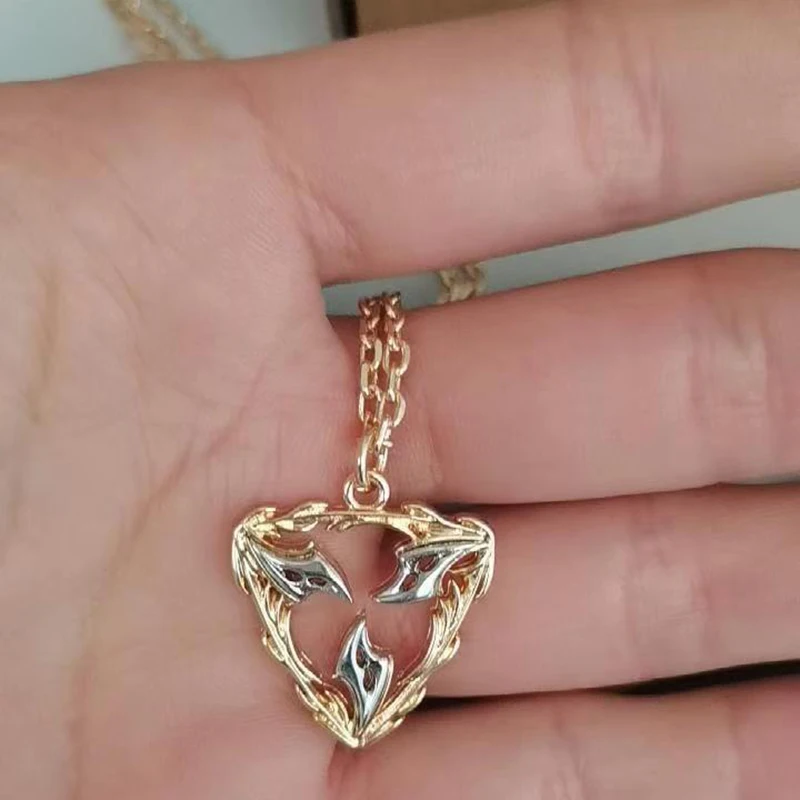 

Винтажное ожерелье с кулоном «Лига героев Троицы» для мужчин и женщин, двухцветное ожерелье с кулоном «LOL» из звеньев, для фанатов, бижутери...