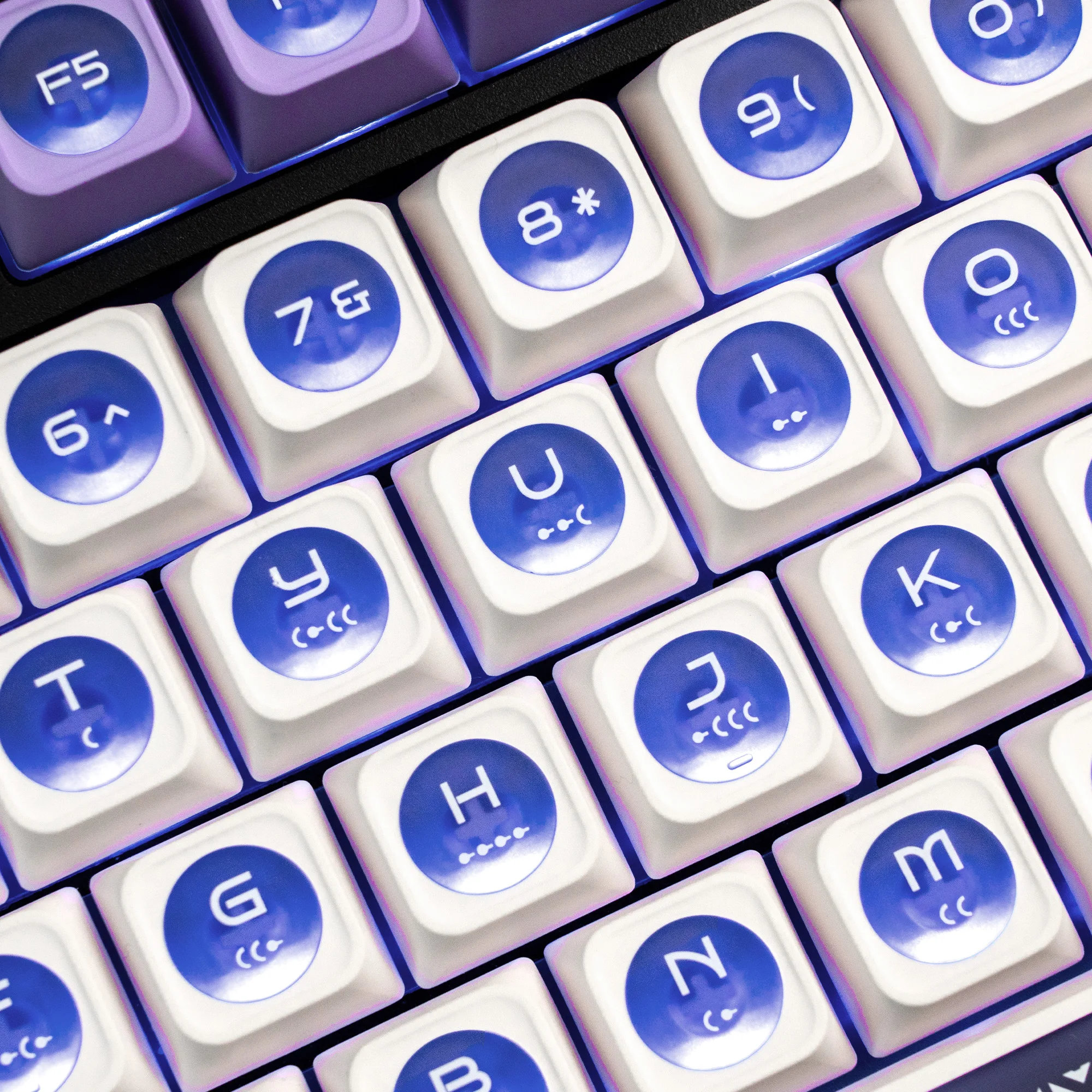 Набор колпачков XVX Purple Cats Eye Cherry Profile Dye-Sub PBT 136 клавиш