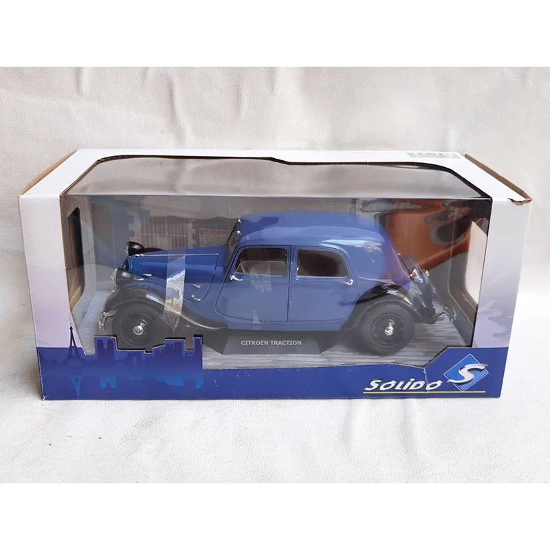 

Solido 1/18 Scale CITROEN TRACTION 1937 Alloy Car Model