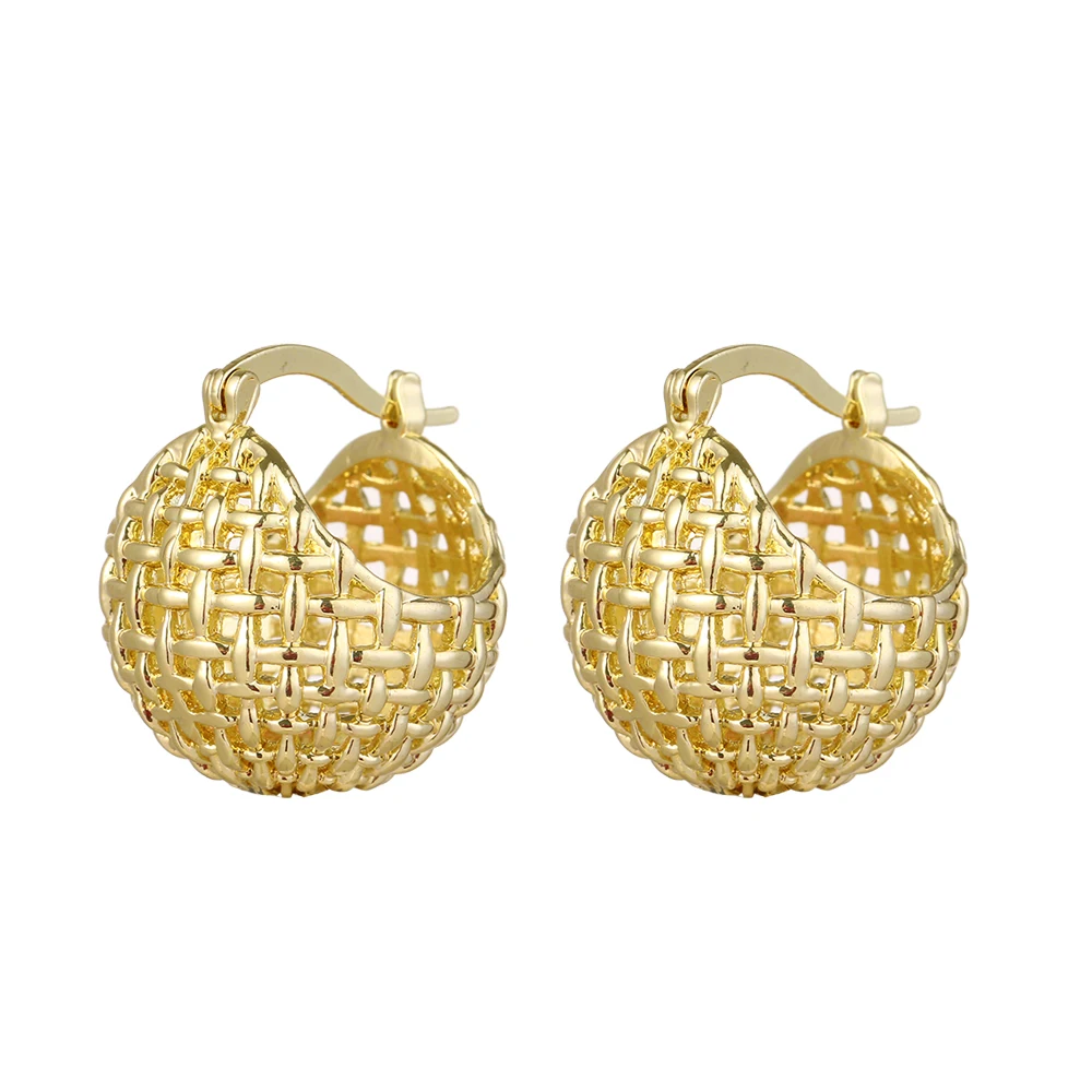 

Bettyue Charming Punk Style Irregular Round Shape Design Earring Hollow Out Design Modern Ornament Female Party Cool Jewelry