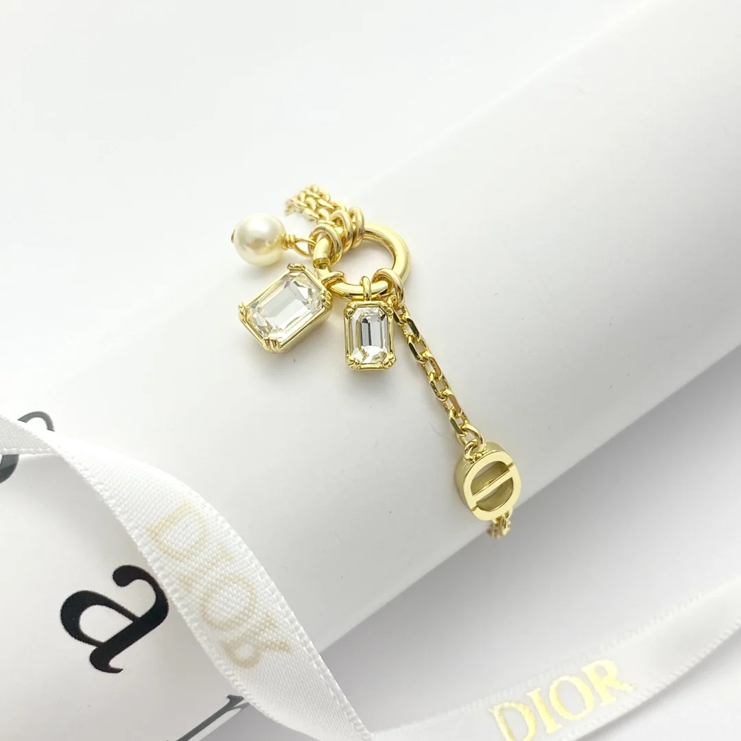 Dior Браслет （См. рисунок 1. ）