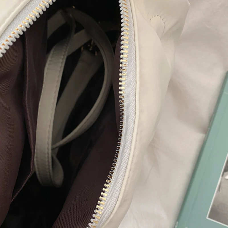 Elegant Streetwear Handbags Women Fashion Pillow Shoulder Bags Quilted Ladies Luxury Brand Ins Female Korean Style Purses Trendy