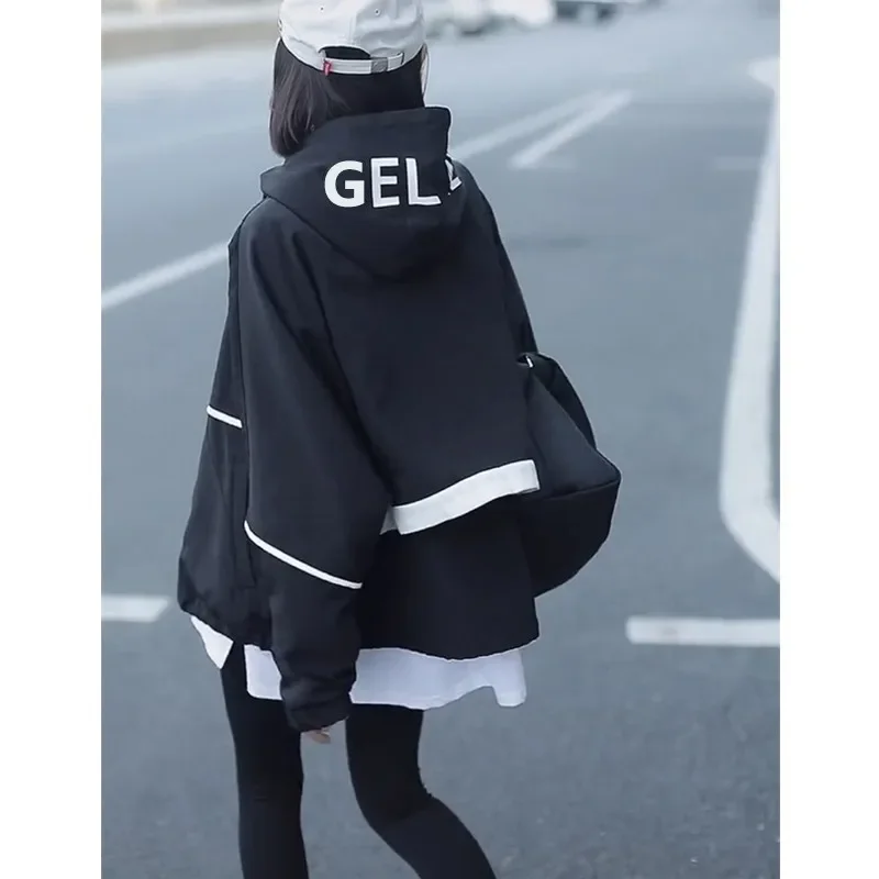 Женская весенне-осенняя спортивная повседневная тонкая укороченная куртка в