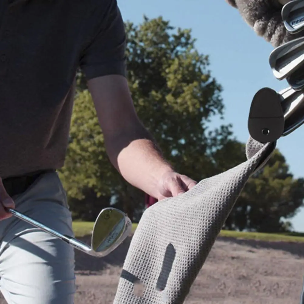 

Quality Corrosion Resistant Golf Towel Golf Accessories Magnetic Golf Towel Vibrant Color for Golf Maintain