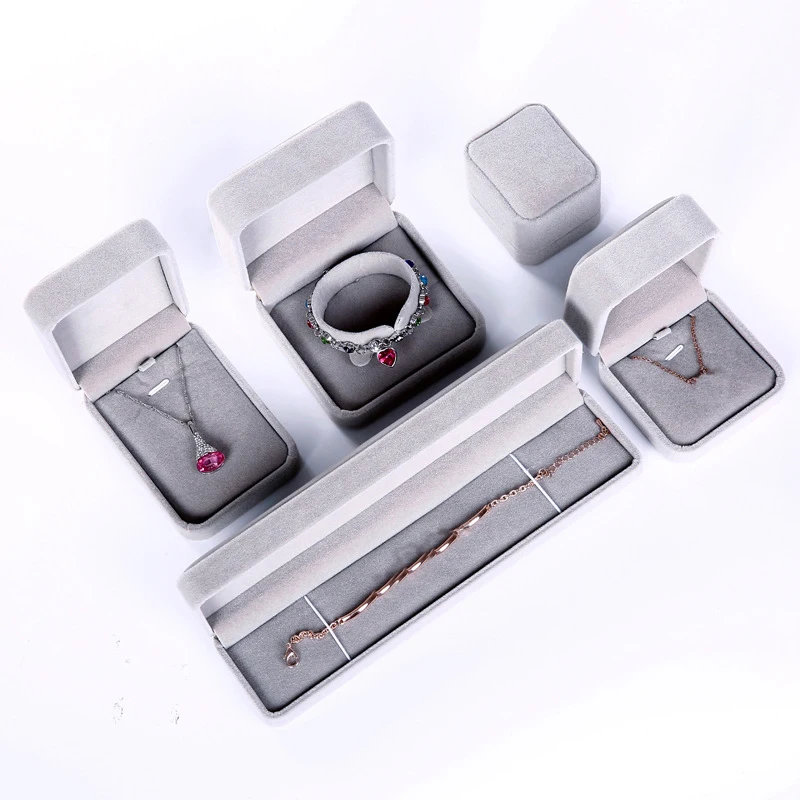 

Бархатный набор для хранения украшений