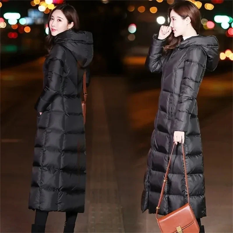 Женская зимняя пуховая куртка с капюшоном и хлопковой подкладкой