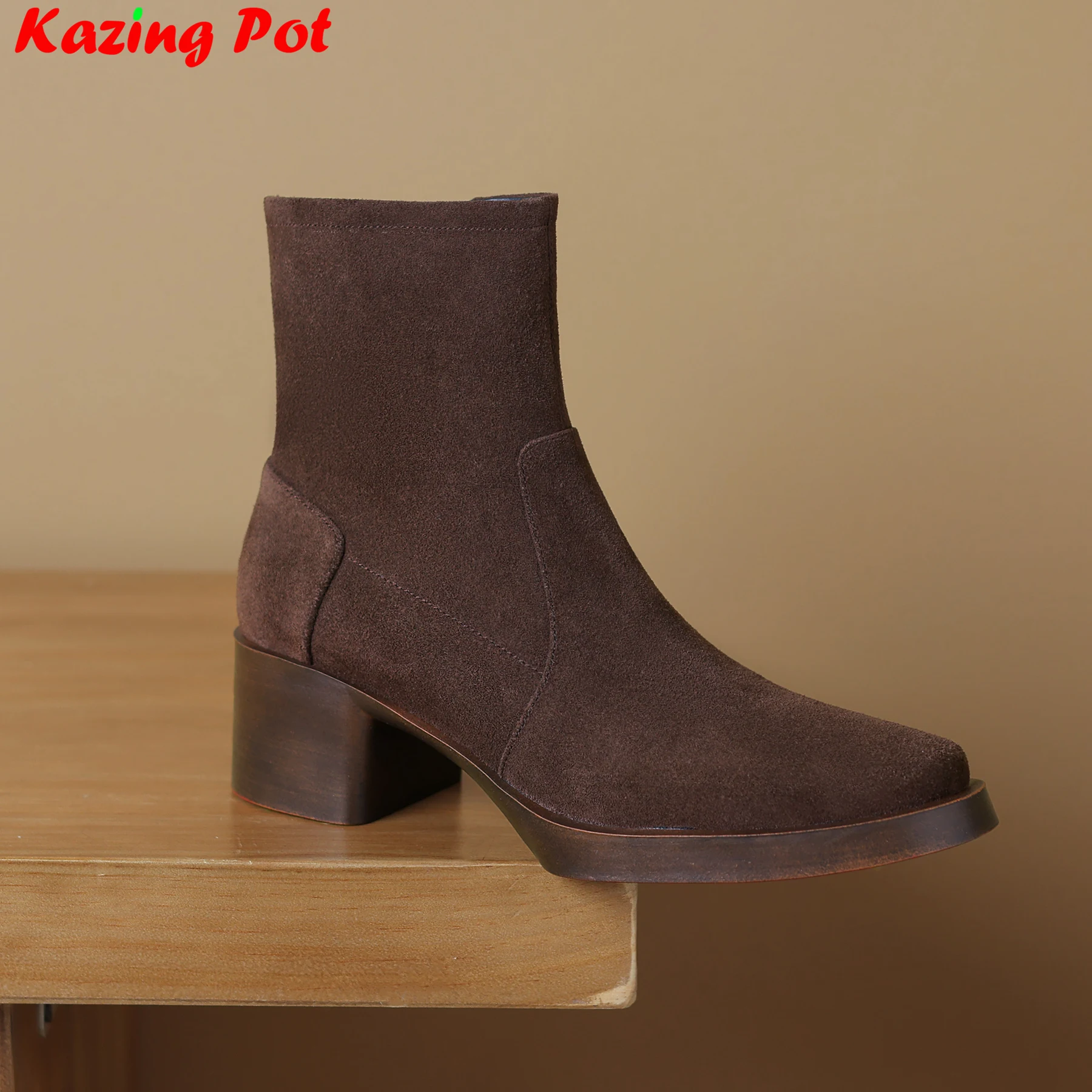 Женские замшевые ботильоны на молнии в стиле ретро