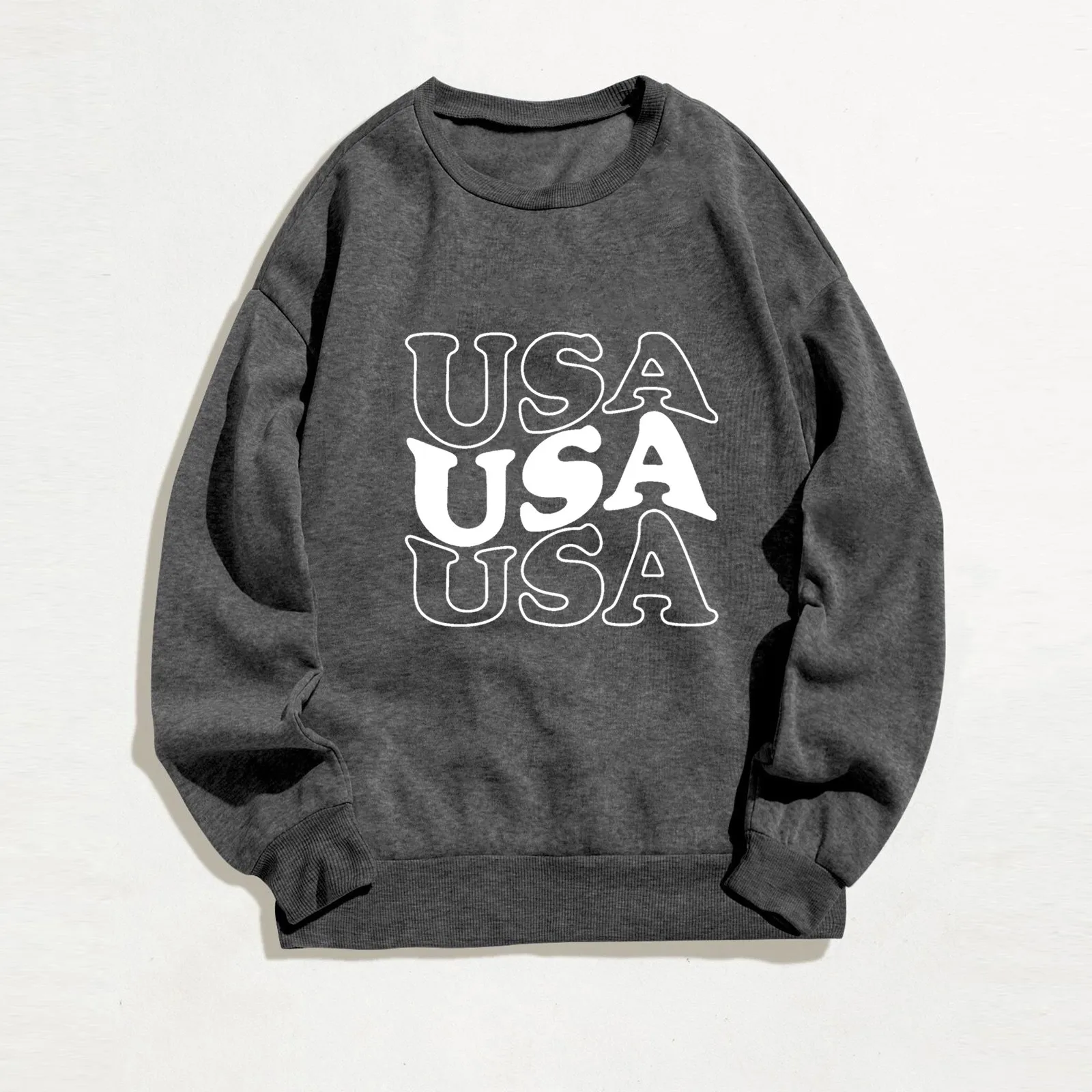 

Женский пуловер с длинным рукавом и круглым вырезом