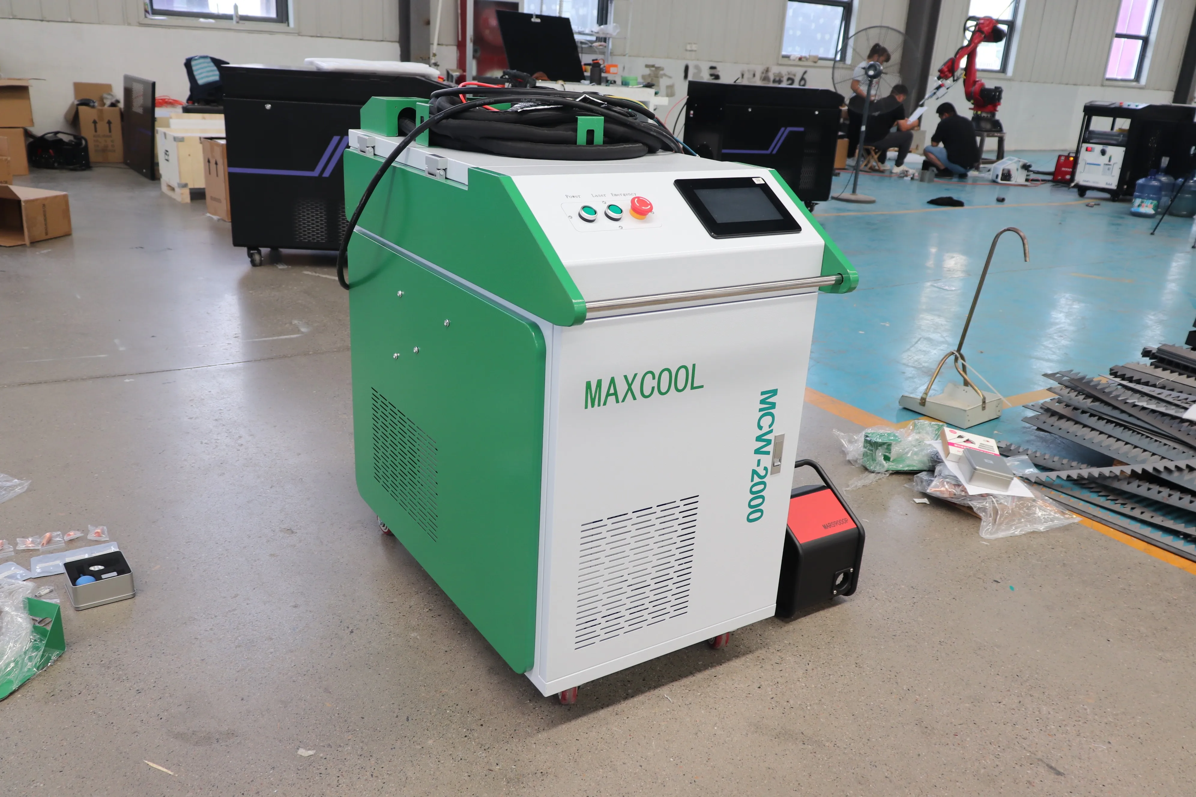 Волоконный лазер Jinan Maxcool 3 в 1 ручной 2000 Вт 1500 3000 лазерная сварка очистка и резка