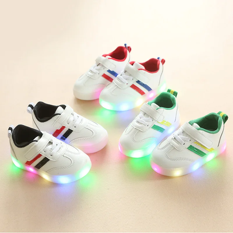 European Fashion LED Lighted Baby Casual Shoes Sports Running Infant Tennis Toddlers Hot Sales New Borns Girls Boys Sneakers