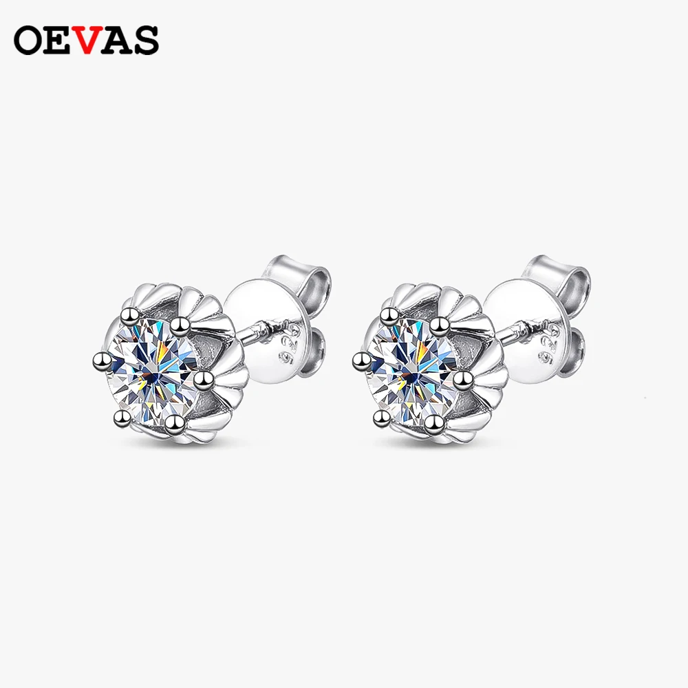 Купи OEVAS 0.5 Carat D Color Moissanite Stud Earrings For Women 100% 925 Sterling Silver Sparkling Wedding Party Fine Jewelry Gifts за 1,043 рублей в магазине AliExpress