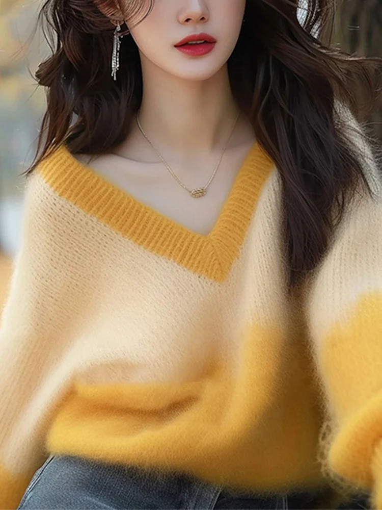 Желтый мягкий клейкий вязаный свитер с v-образным вырезом и градиентом женский