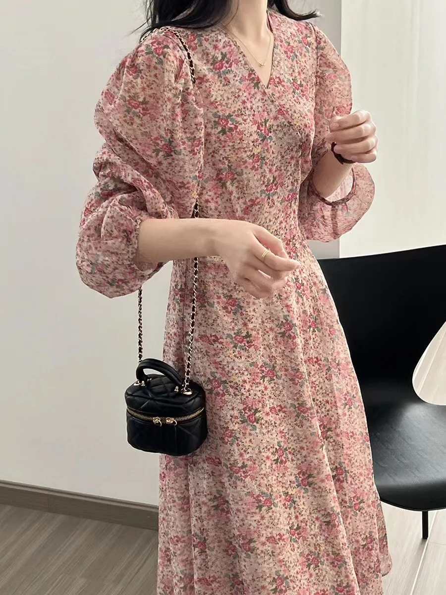 

2023 Summer Printing V-neck puff sleeve Dress Summer Cool Fashion Trend Dresses